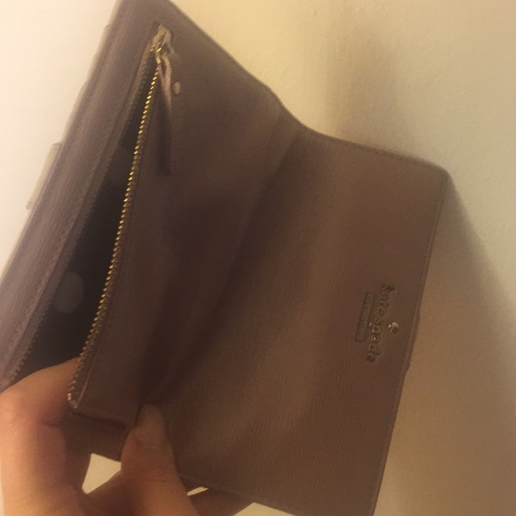 Kate Spade domed patent leather nude beige bag - Picture 8 of 8